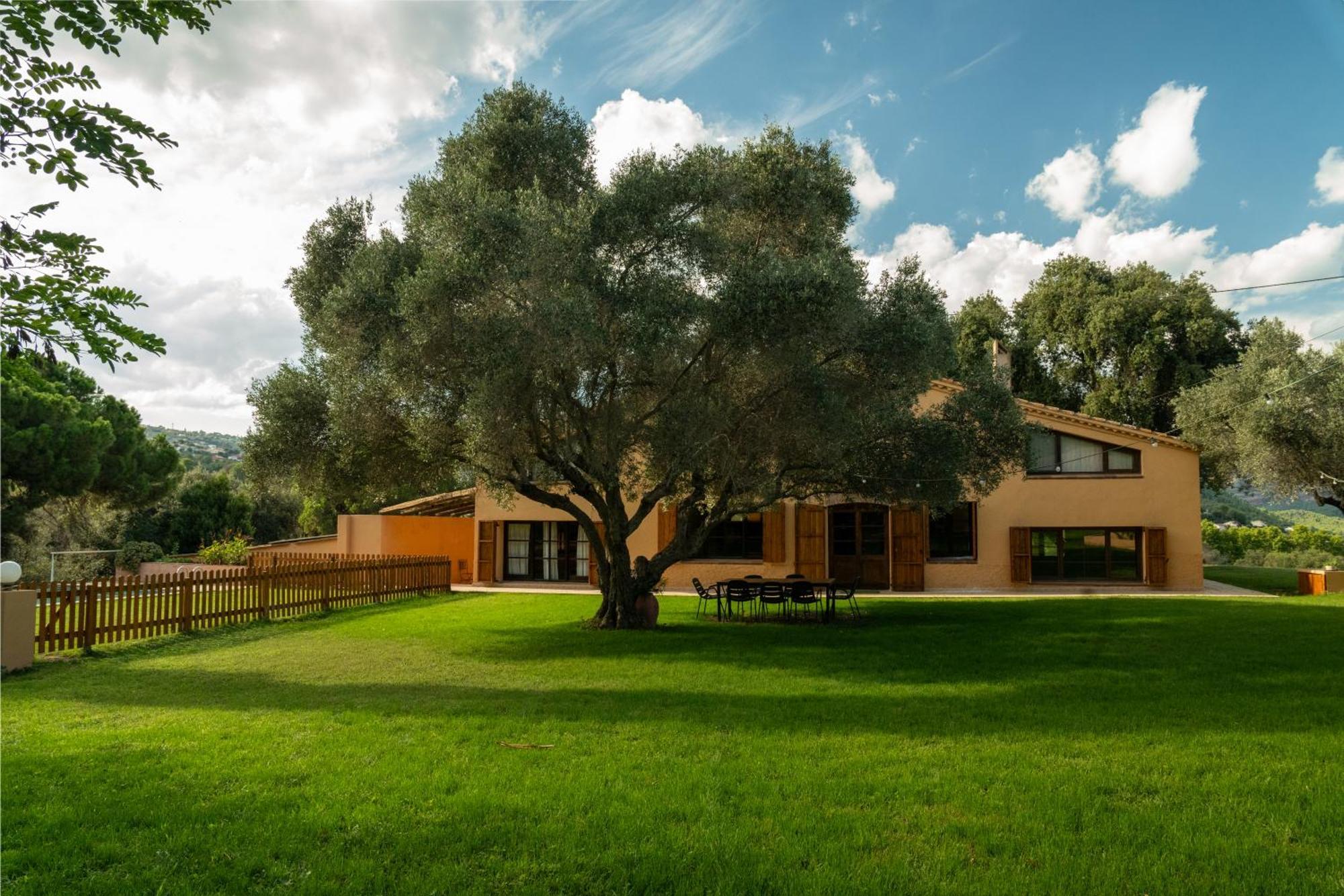 Casa Rural El Bruguer Vell Santa Eulalia de Ronsana Екстер'єр фото